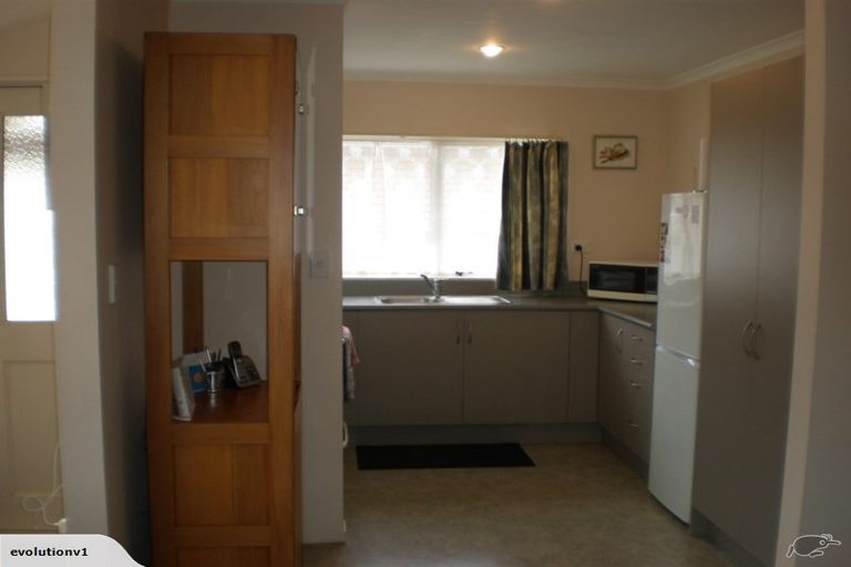 Photo of property in Rangeview Villas, 16/9 Fuller Close, Levin, 5510