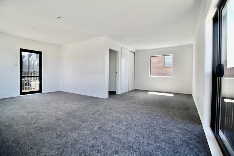 Photo of property in 64 Nugget Avenue, Hobsonville, Auckland, 0616