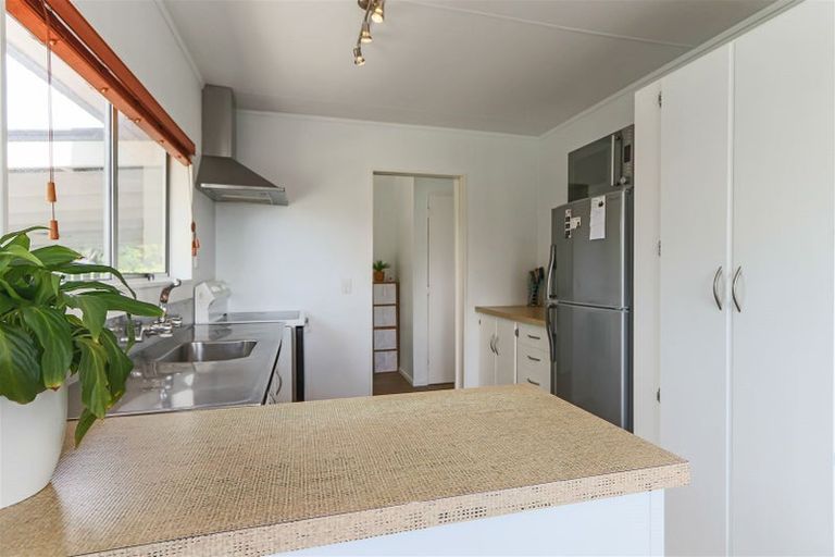 Photo of property in 19 Tawari Street, Inglewood, 4330