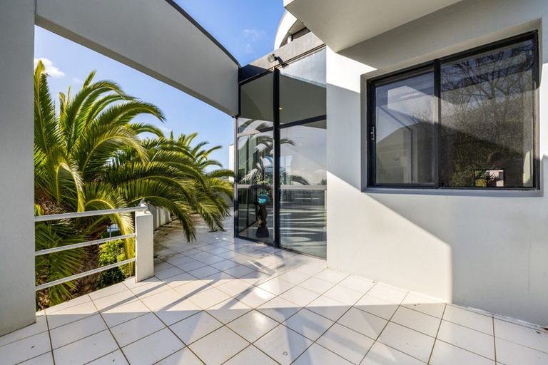 Photo of property in 72 Glenstrae Road, Redcliffs, Christchurch, 8081