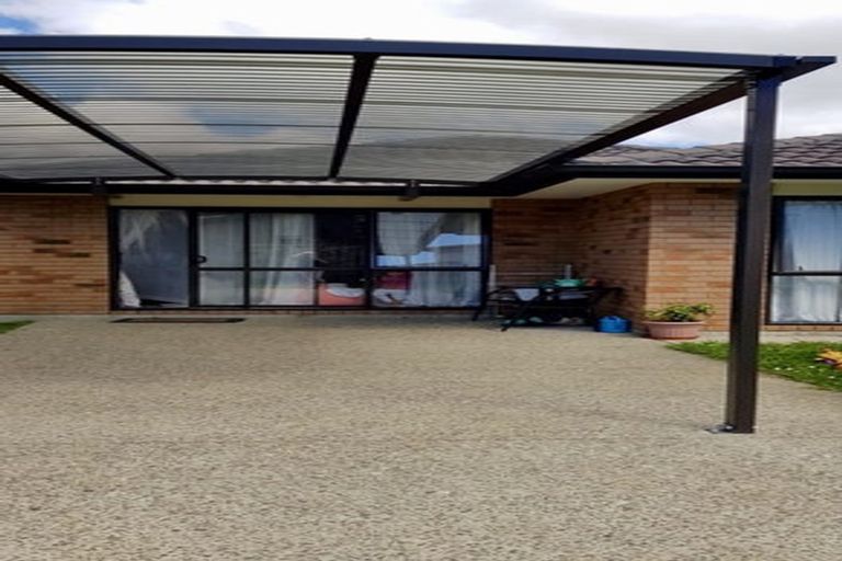 Photo of property in 14 Kilkelly Avenue, Pinehill, Auckland, 0632