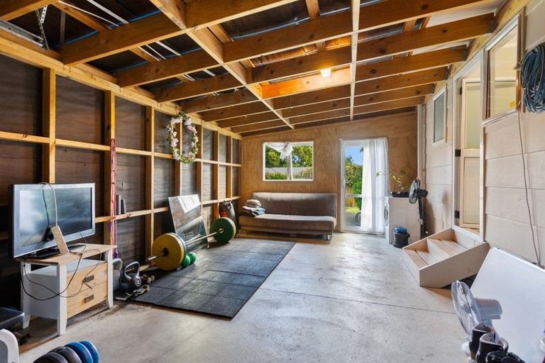 Photo of property in 98 Oxford Road, Okato, 4335