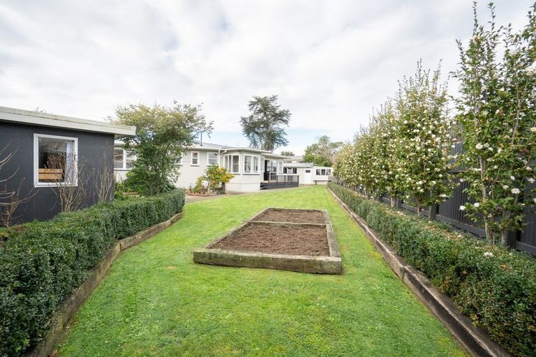 Photo of property in 2 Purnell Court, Awapuni, Palmerston North, 4412