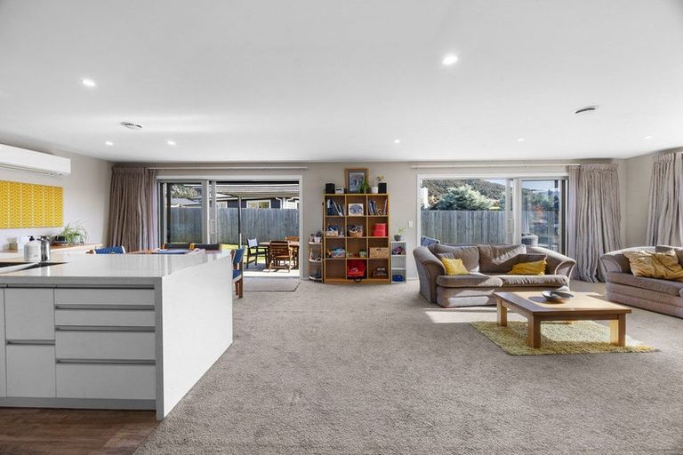 Photo of property in 4 Kingfisher Crescent, Albert Town, Wanaka, 9305