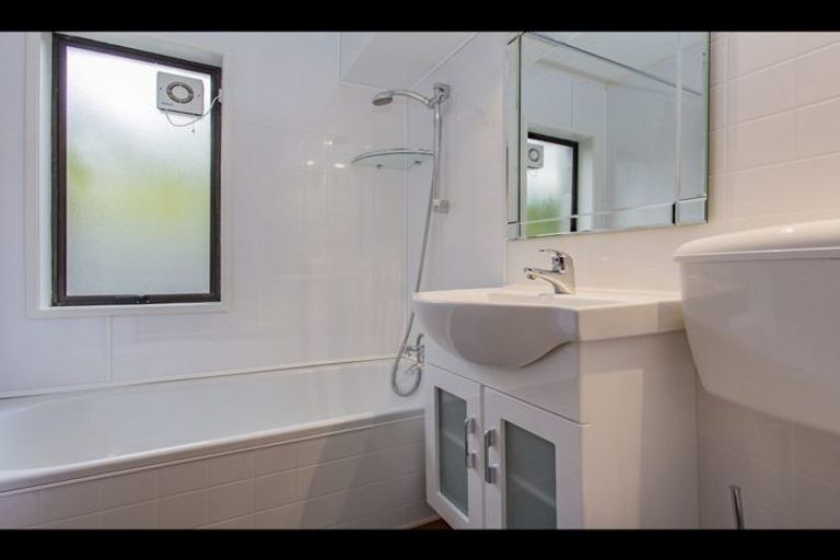 Photo of property in 2/164 Kilmore Street, Christchurch Central, Christchurch, 8013