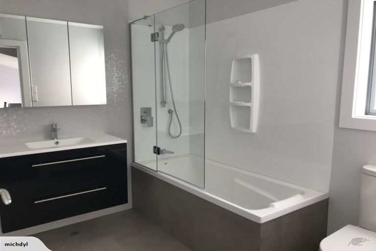 Photo of property in 121u3 Rongotai Road, Kilbirnie, Wellington, 6022