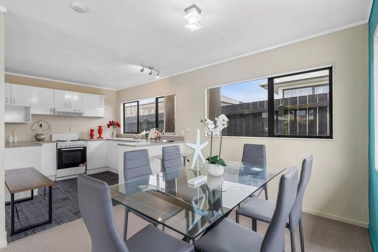 Photo of property in 1/25 Oratu Place, Manurewa, Auckland, 2102