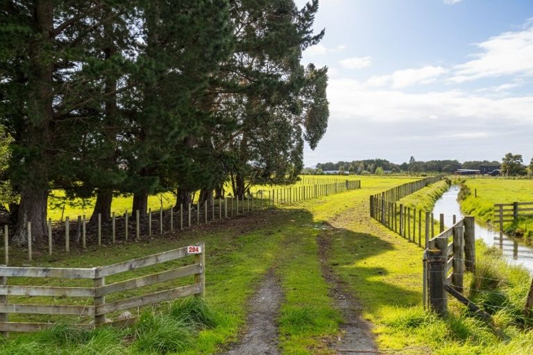 Photo of property in 284 Woodside Road, Woodside, Greytown, 5794