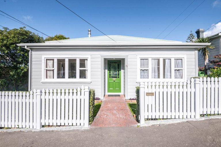 Photo of property in 43 Ironside Road, Johnsonville, Wellington, 6037