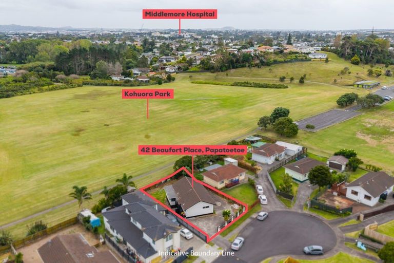 Photo of property in 42 Beaufort Place, Papatoetoe, Auckland, 2025