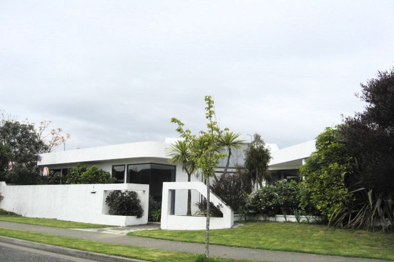 Photo of property in 2 Masefield Street, Stoke, Nelson, 7011