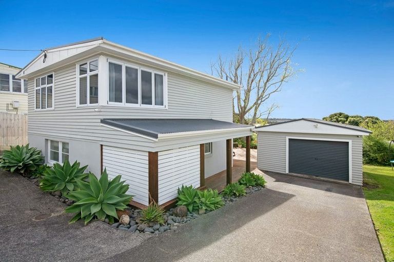 Photo of property in 6 Nelson Street, Helensville, 0800