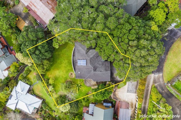 Photo of property in 29 Speedy Crescent, Hillcrest, Auckland, 0627