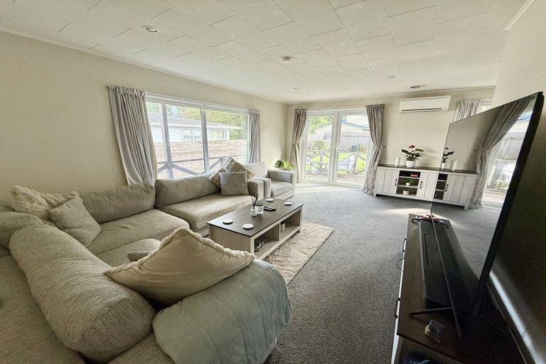 Photo of property in 206 California Drive, Totara Park, Upper Hutt, 5018