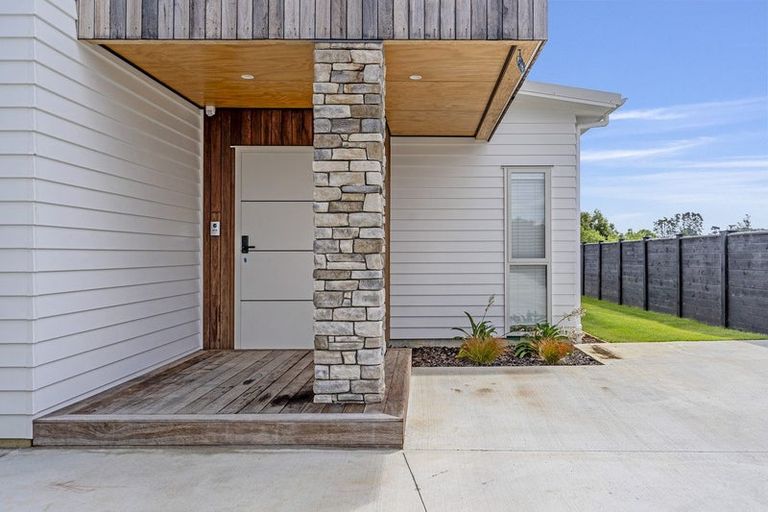 Photo of property in 88 Hayfield Way, Karaka, Papakura, 2113