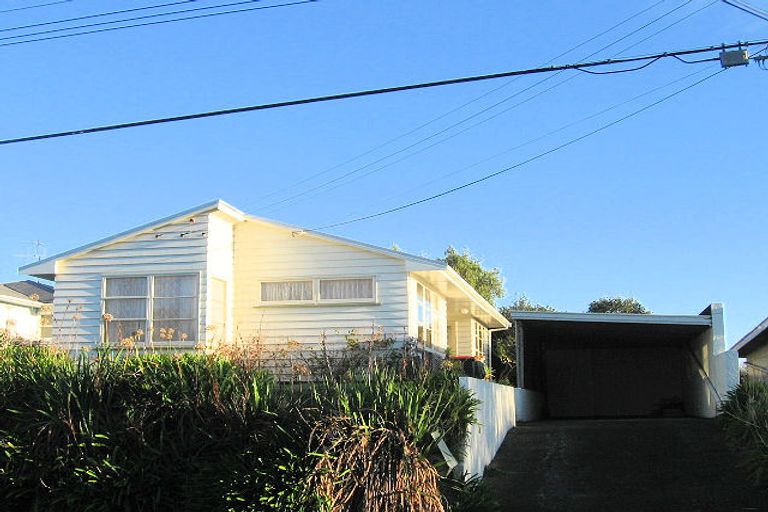 Photo of property in 15 Gray Avenue, Paraparaumu Beach, Paraparaumu, 5032