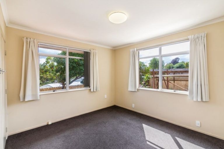Photo of property in 32 Puriri Street, Hilltop, Taupo, 3330