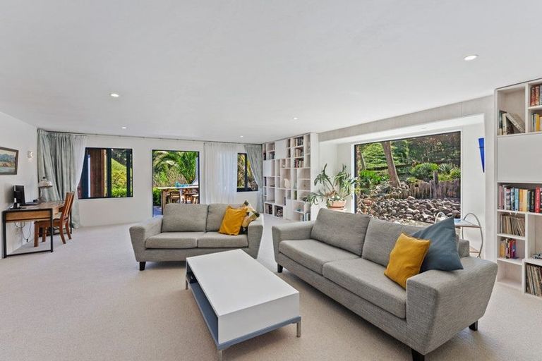 Photo of property in 105 Waterfall Road, Paraparaumu, 5032