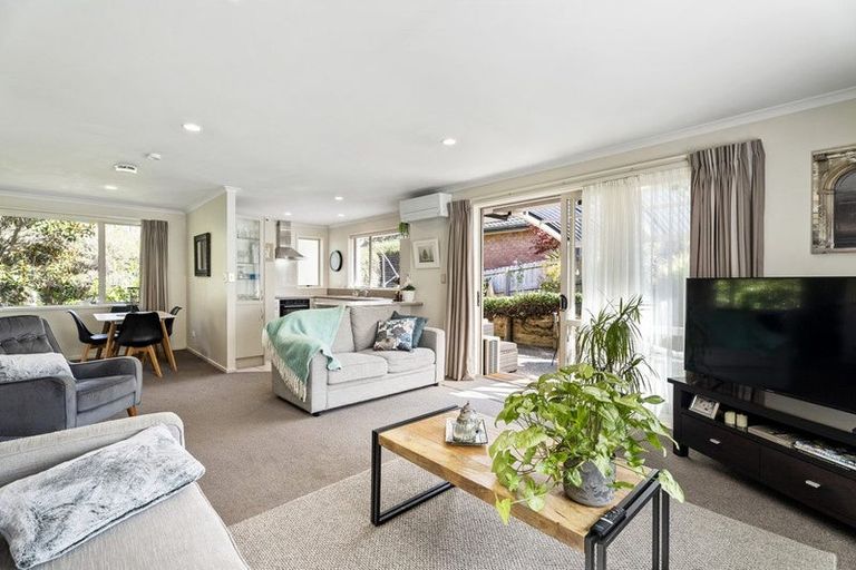 Photo of property in 2/22 Ellenbury Place, Stanmore Bay, Whangaparaoa, 0932
