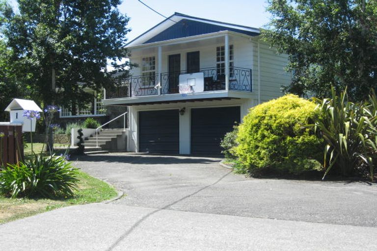 Photo of property in 1 Sandon Road, Feilding, 4702
