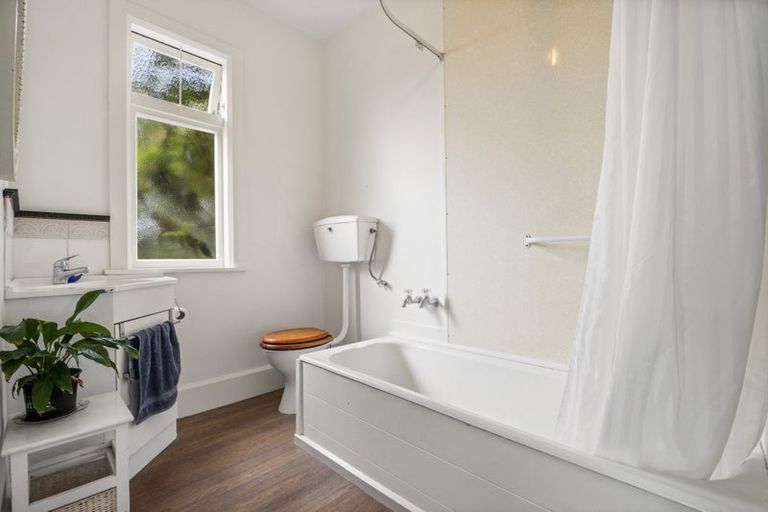 Photo of property in 52 Sheldon Street, Woolston, Christchurch, 8023