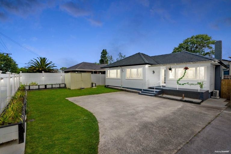 Photo of property in 11 Bruce Place, Papatoetoe, Auckland, 2025