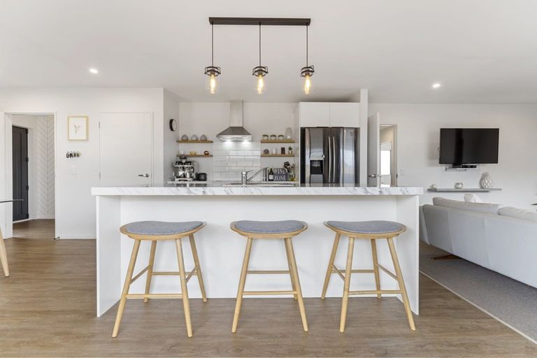 Photo of property in 4 Fearne Drive, Woodend, 7610