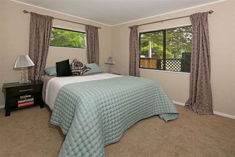 Photo of property in 2b Kintara Drive, Massey, Auckland, 0614