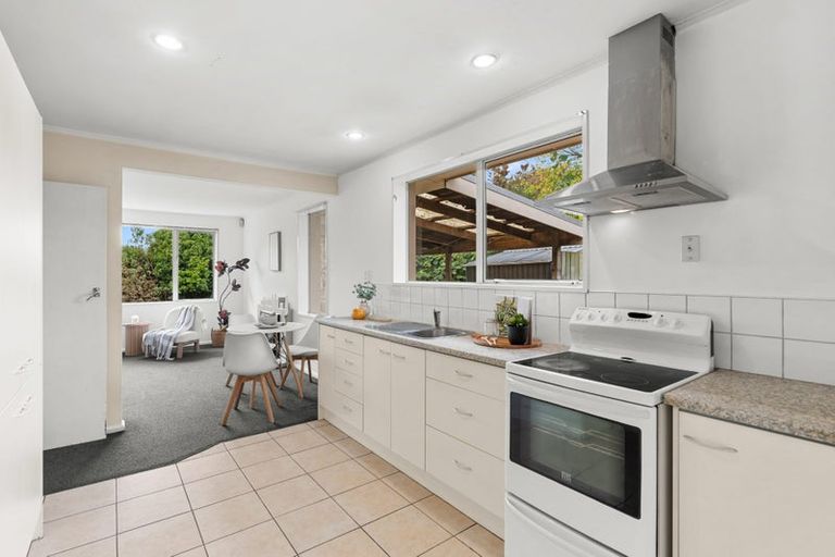 Photo of property in 2/64a Toorak Avenue, Avonhead, Christchurch, 8042