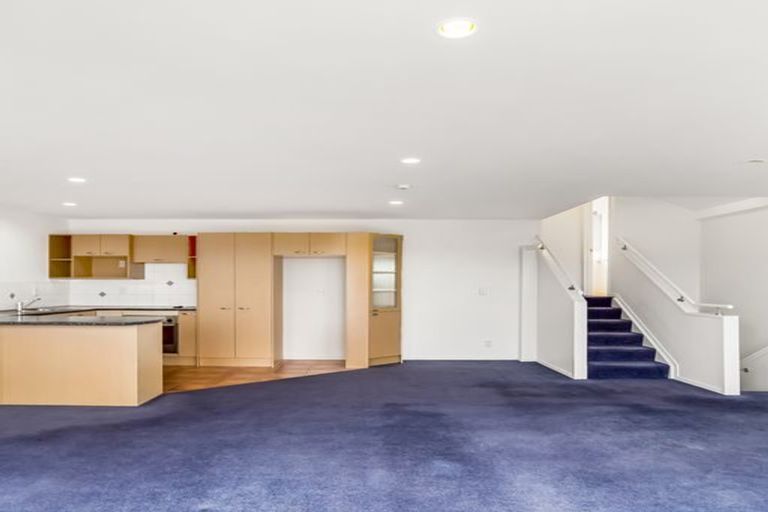 Photo of property in 145e Hobsonville Road, West Harbour, Auckland, 0618