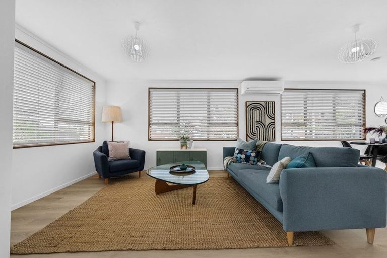 Photo of property in 1/52 Butterworth Drive, Glendene, Auckland, 0602