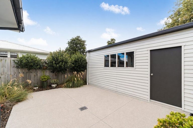 Photo of property in 16 Newbury Street, Awapuni, Palmerston North, 4412
