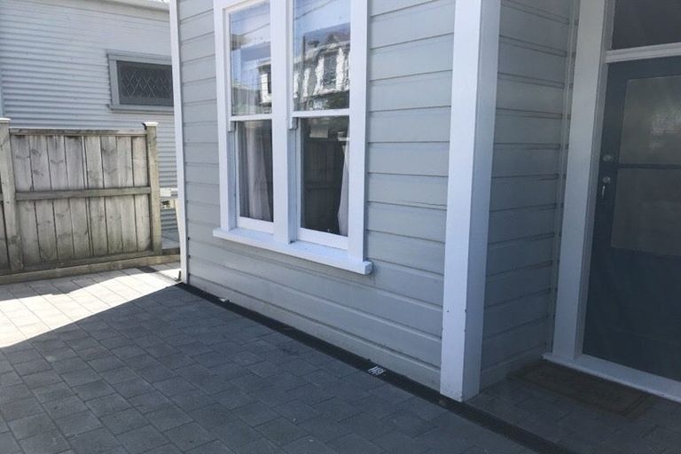 Photo of property in 125 Wallace Street, Mount Cook, Wellington, 6021