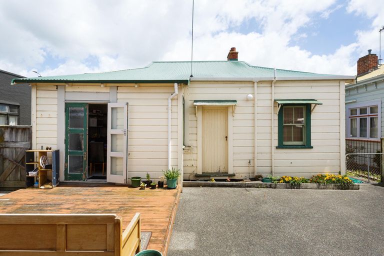 Photo of property in 11 Aspen Way, Kelvin Grove, Palmerston North, 4414
