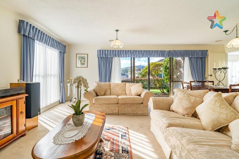 Photo of property in 22 Waddington Drive, Naenae, Lower Hutt, 5011