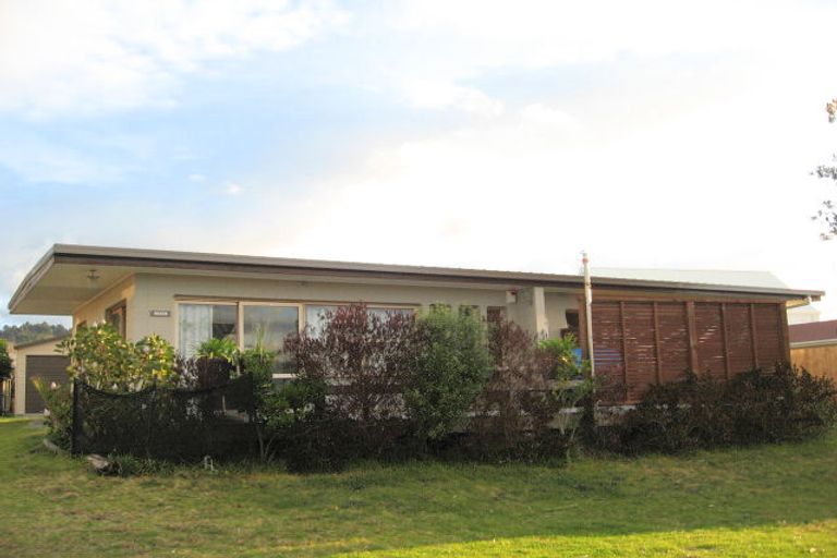 Photo of property in 101 Hinemoa Street, Whangamata, 3620