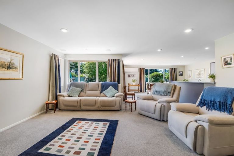 Photo of property in 16 Hannah Place, Holmes Hill, Oamaru, 9401