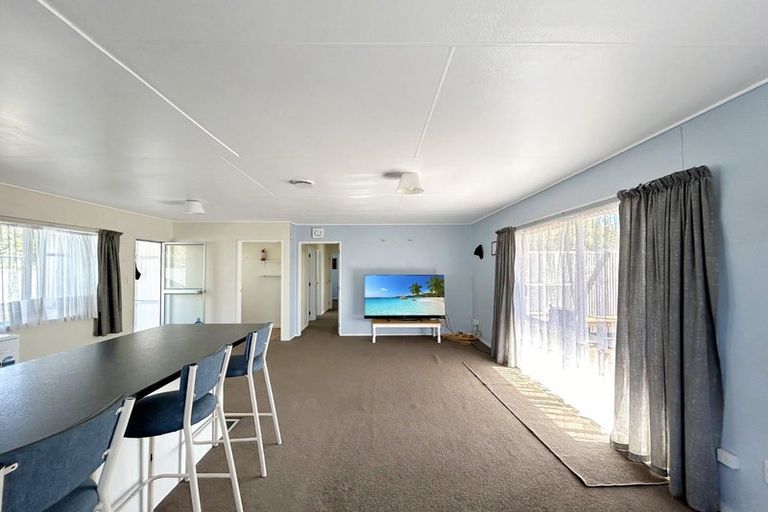 Photo of property in 5a Vincent Drive, Levin, 5510