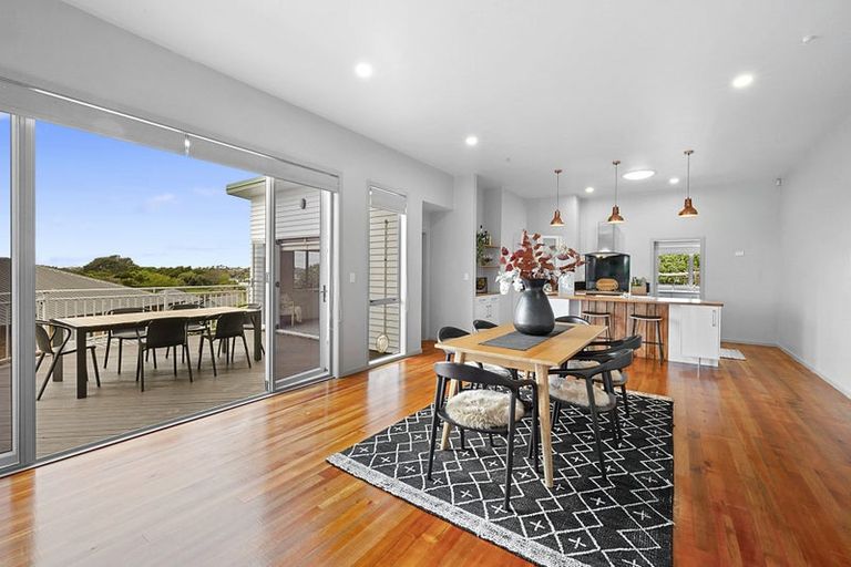 Photo of property in 44 Karamea Street, Whalers Gate, New Plymouth, 4310