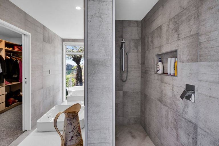 Photo of property in 321b Mangorei Road, Merrilands, New Plymouth, 4312