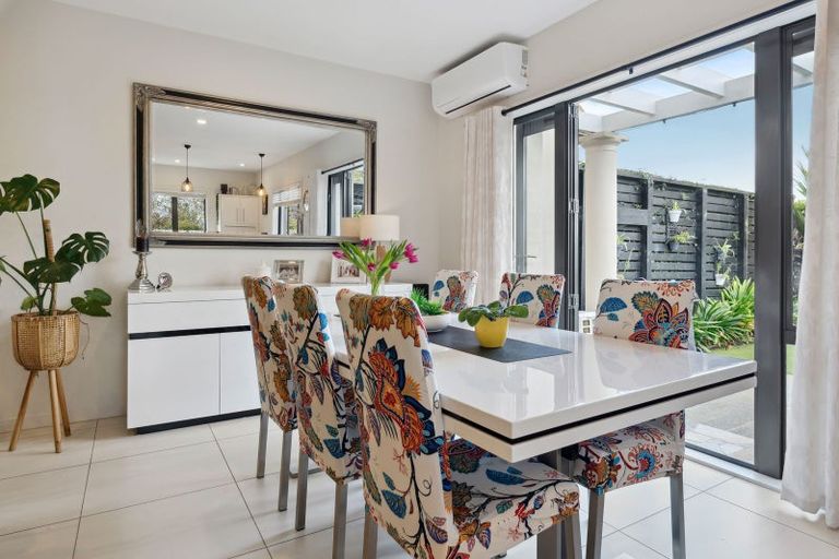 Photo of property in Point Ridge, 130 Gills Road, Albany Heights, Auckland, 0632
