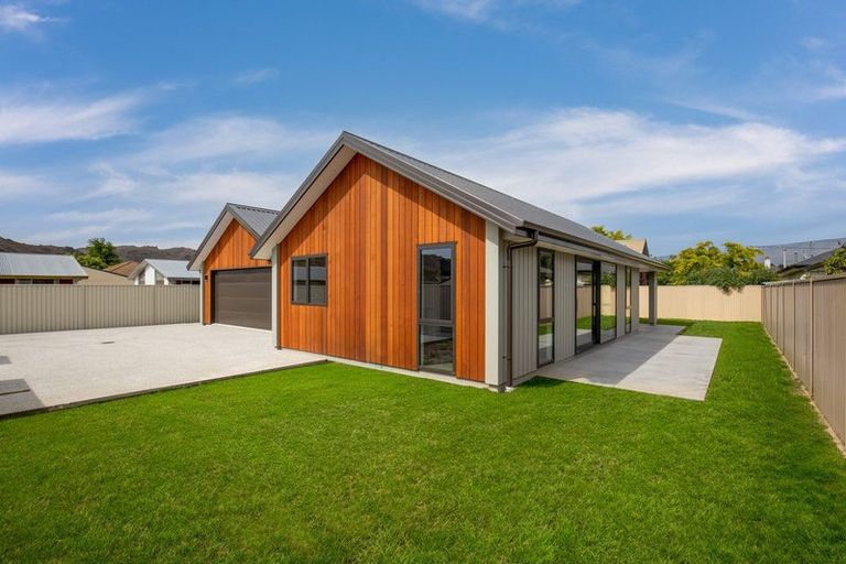 Photo of property in 16 Bantry Street, Alexandra, 9320