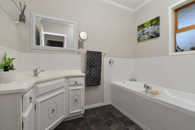 Photo of property in 3 Chequers Avenue, Chartwell, Hamilton, 3210