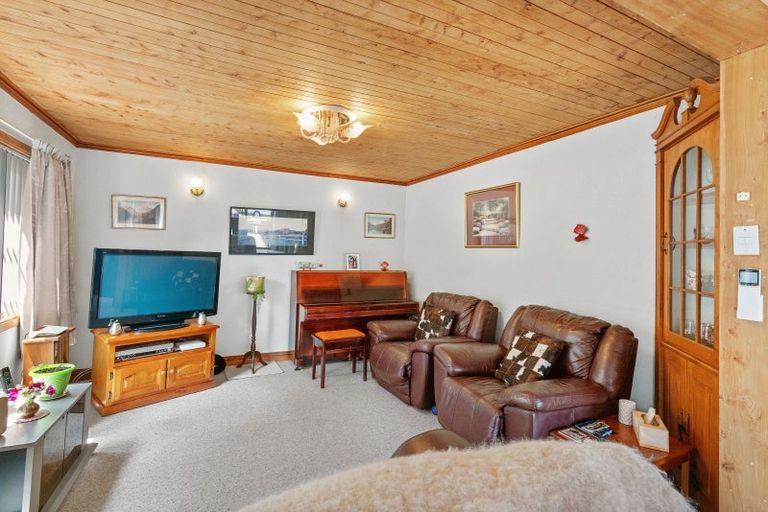 Photo of property in 27 Vogel Street, Shannon, 4821