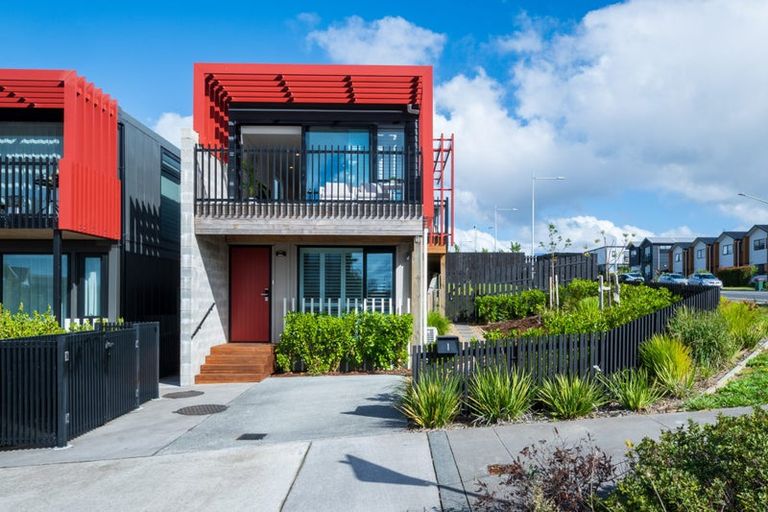 Photo of property in 1 Nugget Avenue, Hobsonville, Auckland, 0616