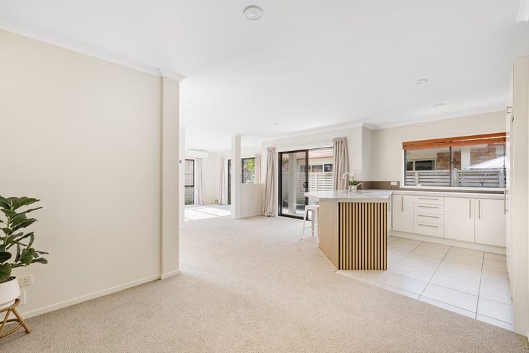 Photo of property in 16/100 Millers Road, Brookfield, Tauranga, 3110