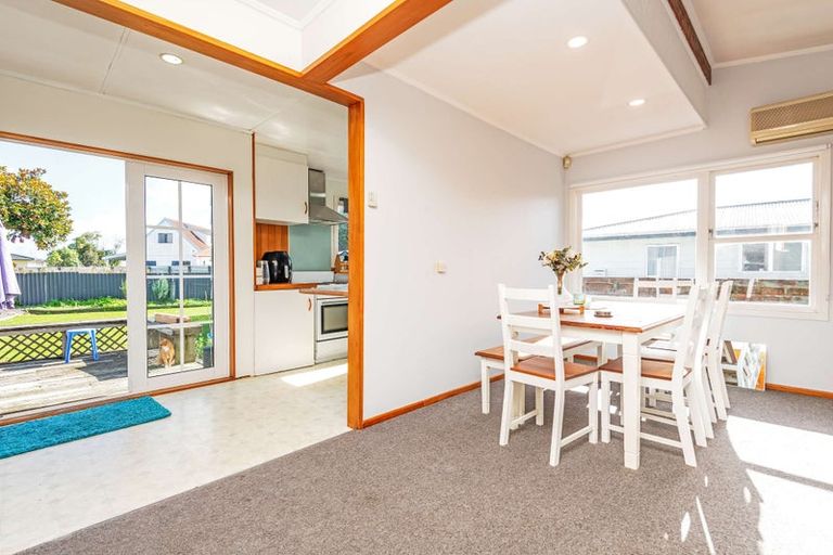 Photo of property in 88 Apollo Parade, Milson, Palmerston North, 4414