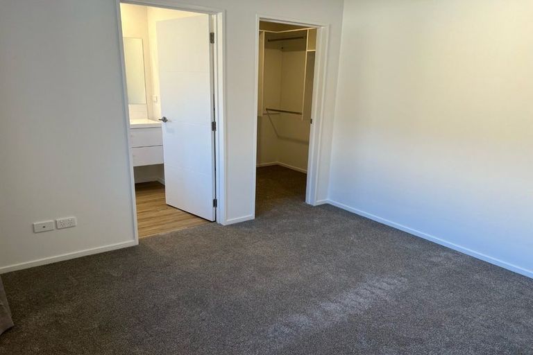 Photo of property in 21 Herridge Street, Woodend, 7691