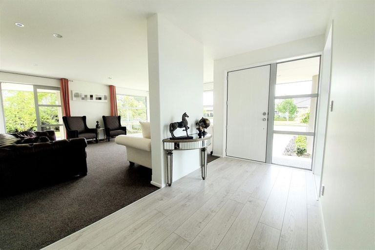 Photo of property in 35 Mistral Road, Northwood, Christchurch, 8051