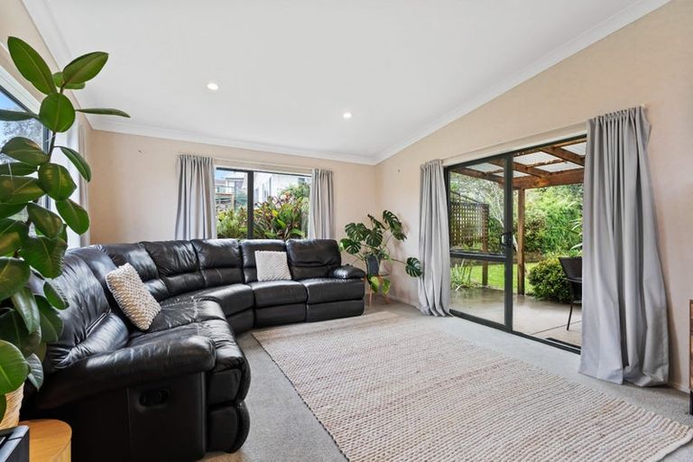 Photo of property in 9 Glover Place, Onerahi, Whangarei, 0110